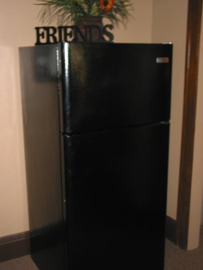 Beauty School Dormitory Refrigerator